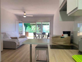 Studio de un solo ambiente con Terraza y piscina y